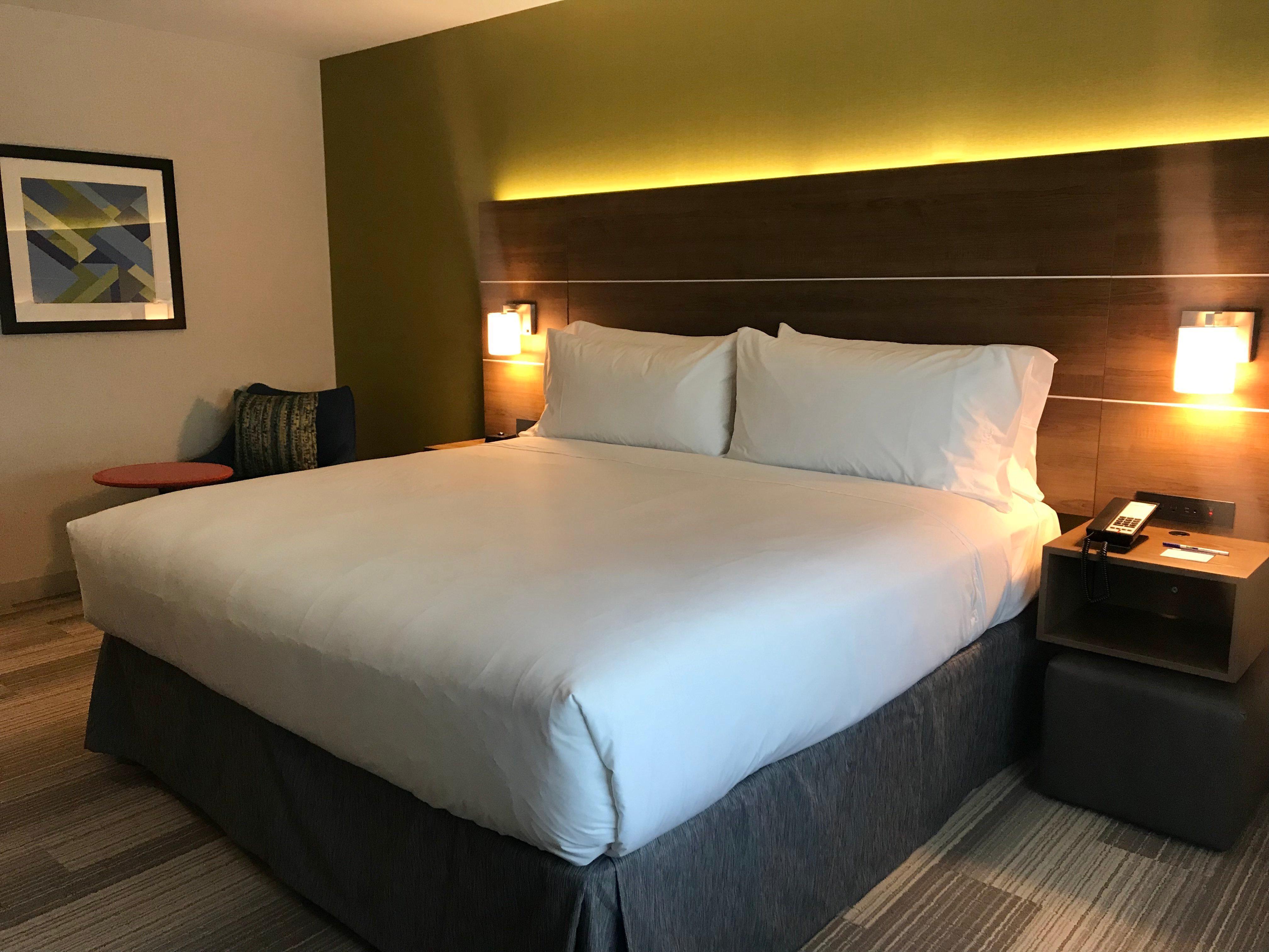 Holiday Inn Express & Suites Pasadena - Los Angeles By Ihg Eksteriør bilde
