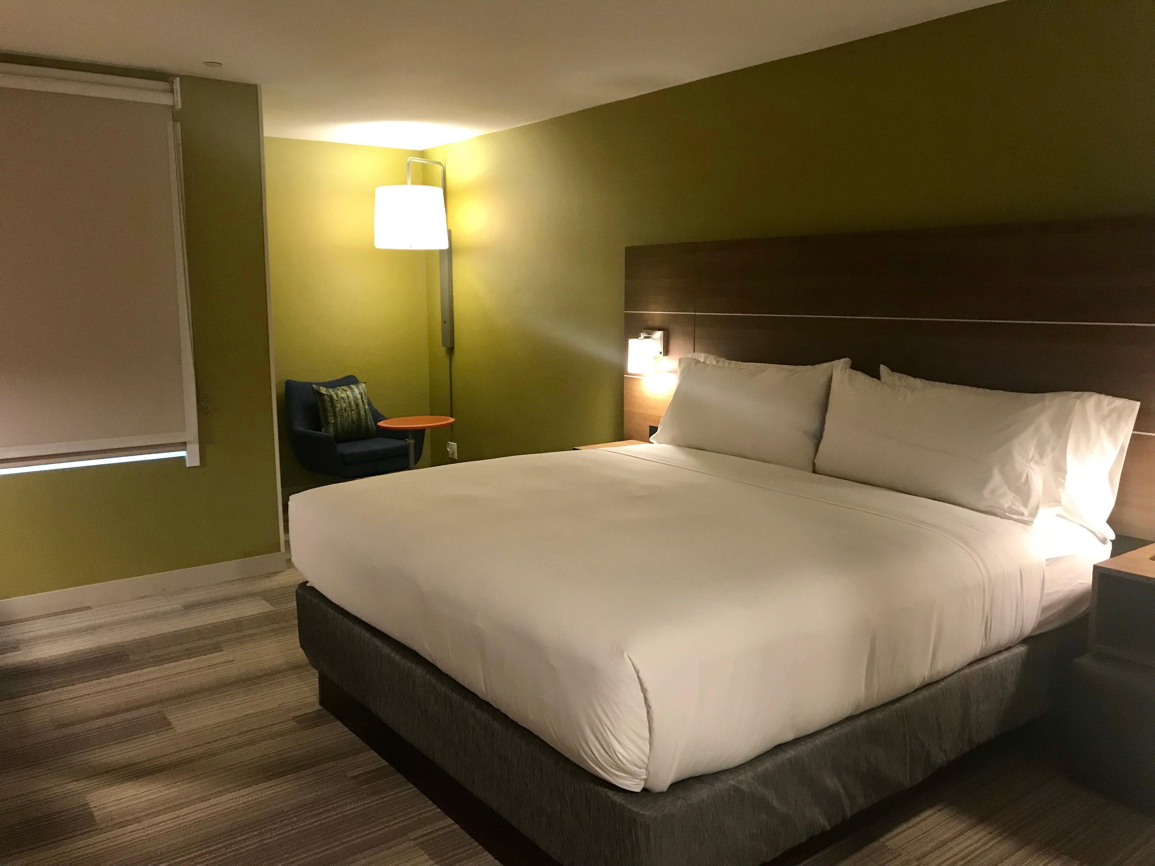 Holiday Inn Express & Suites Pasadena - Los Angeles By Ihg Eksteriør bilde