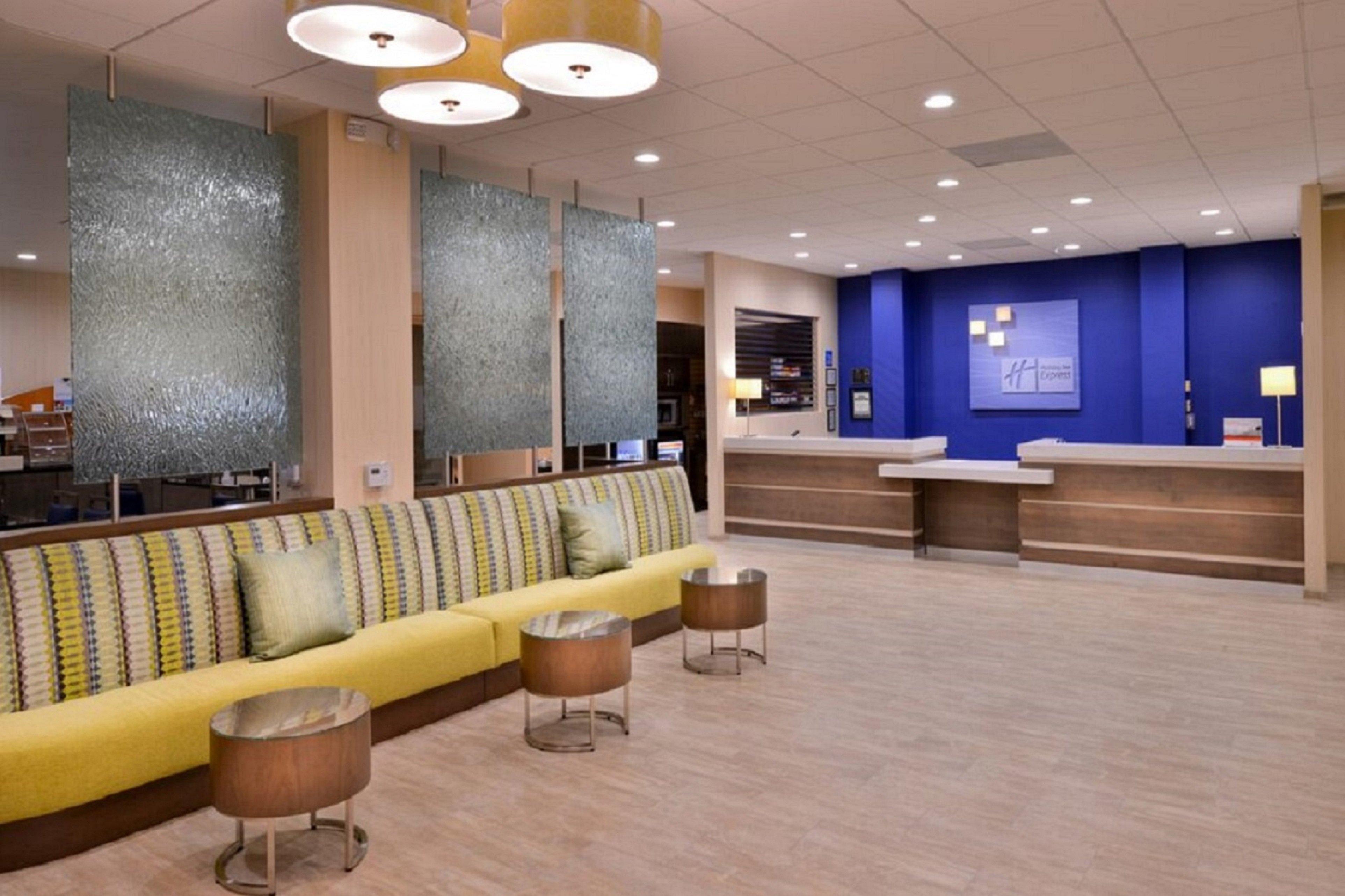 Holiday Inn Express & Suites Pasadena - Los Angeles By Ihg Eksteriør bilde