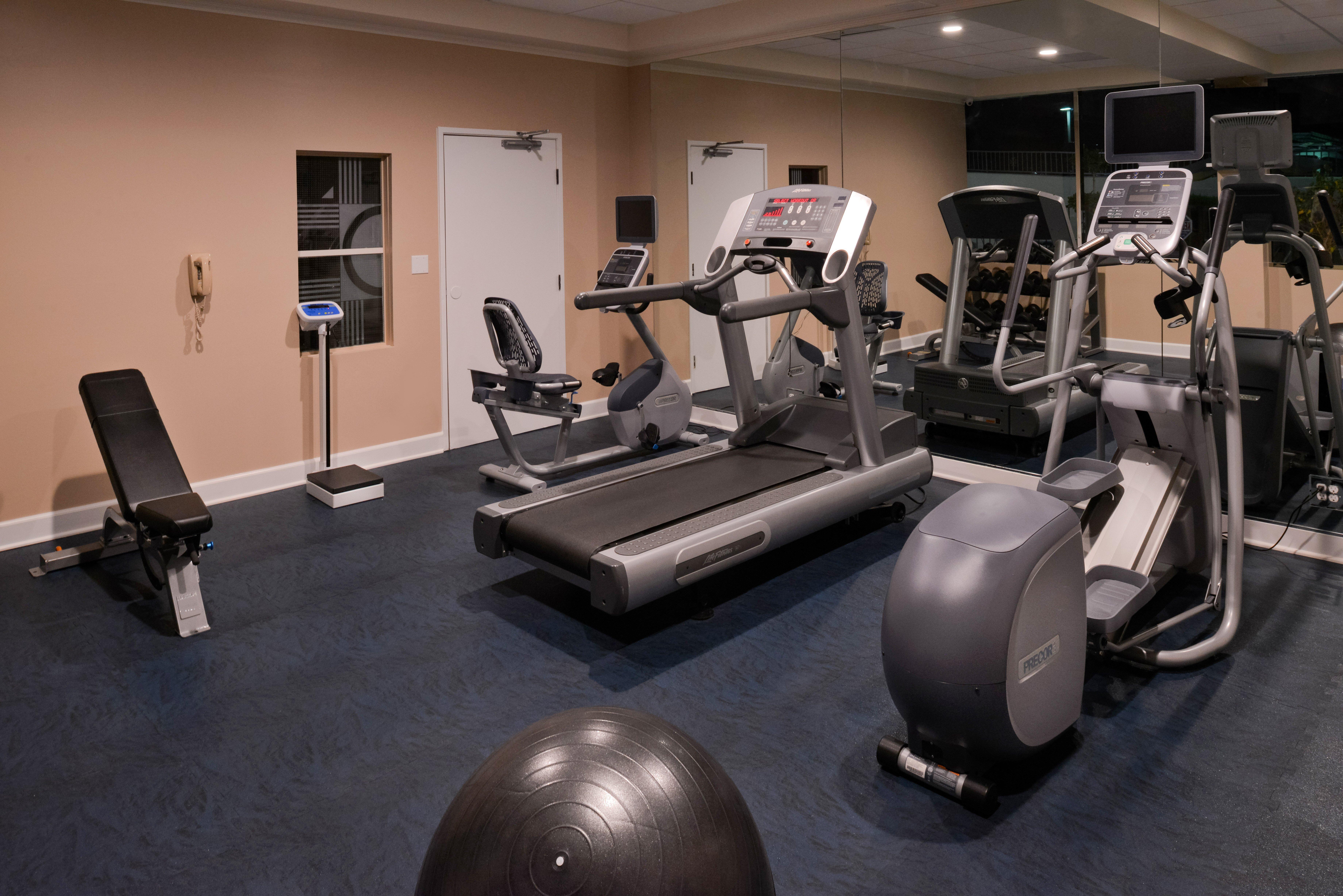 Holiday Inn Express & Suites Pasadena - Los Angeles By Ihg Eksteriør bilde