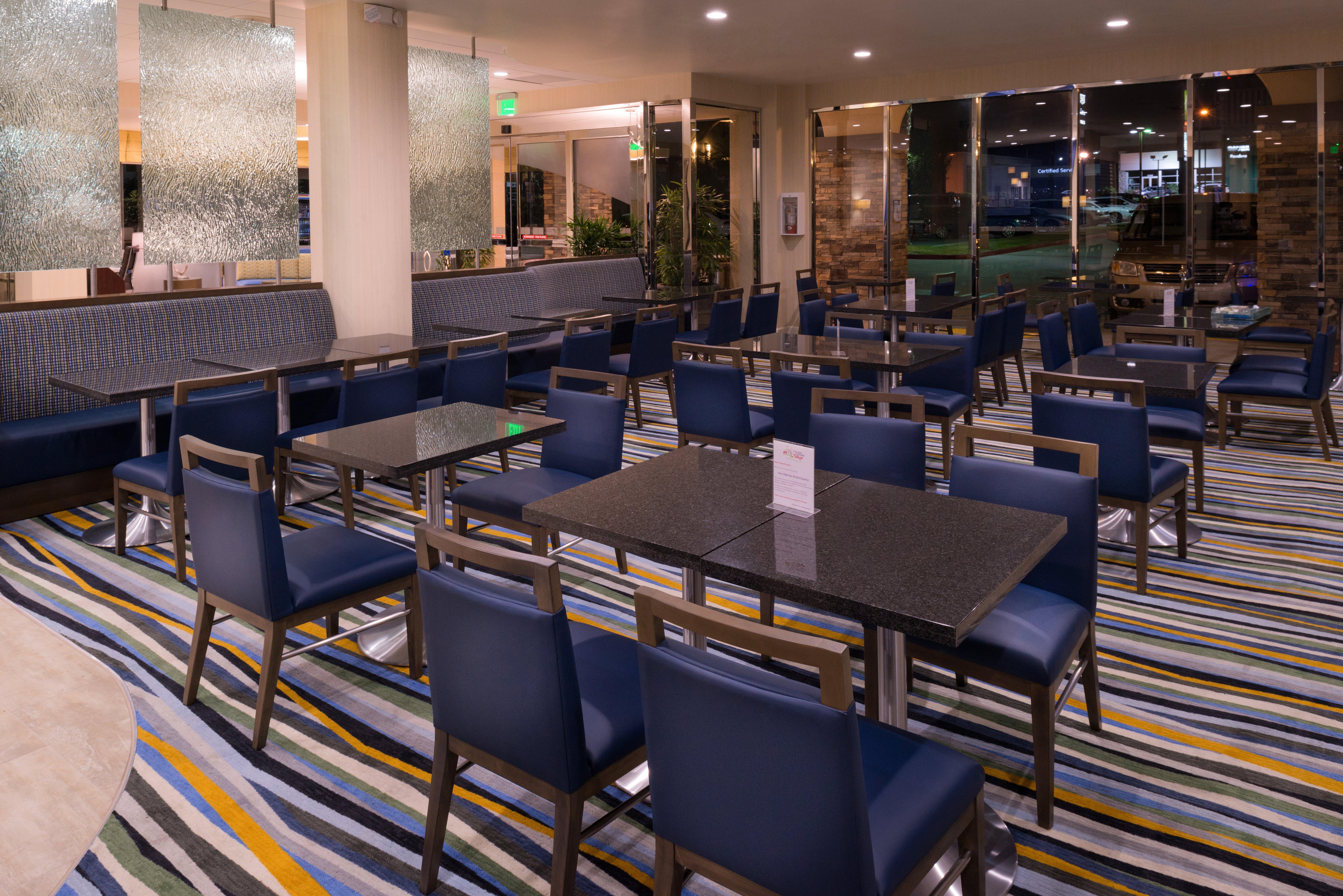 Holiday Inn Express & Suites Pasadena - Los Angeles By Ihg Eksteriør bilde
