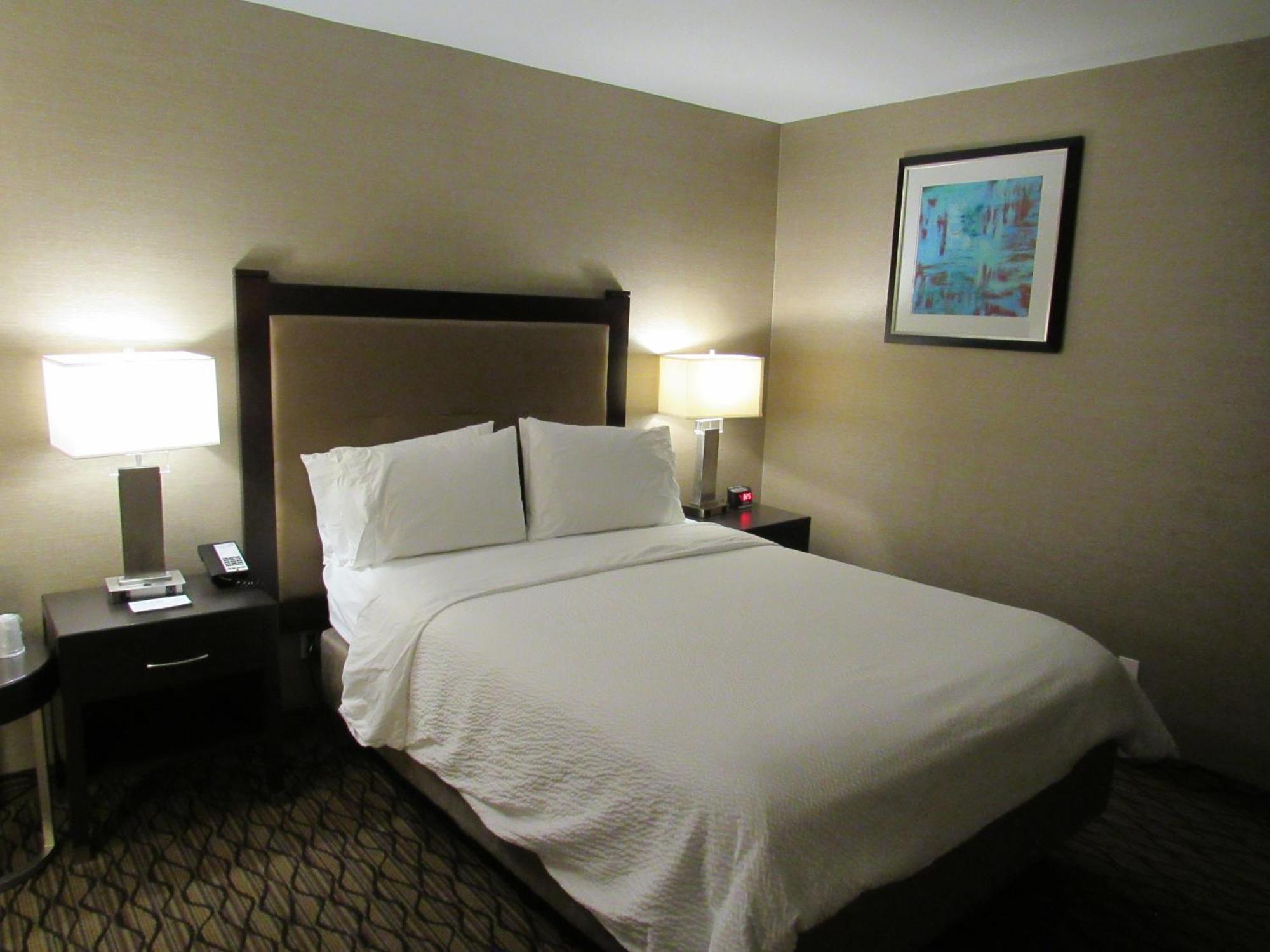 Holiday Inn Express & Suites Pasadena - Los Angeles By Ihg Eksteriør bilde